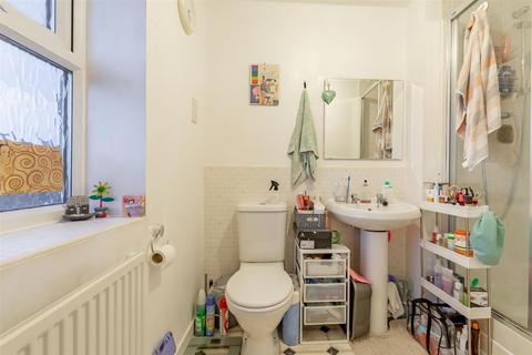 4 Alderman Close, Beeston, Nottingham, NG9 2RH