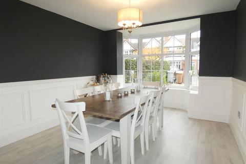 98 Bradwall Road, Sandbach, CW11 1GN