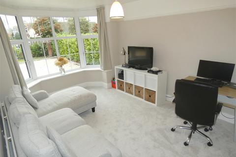 98 Bradwall Road, Sandbach, CW11 1GN