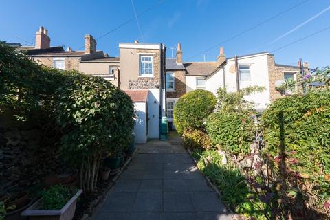 19 Alexandra Road, Ramsgate, CT11 7HY