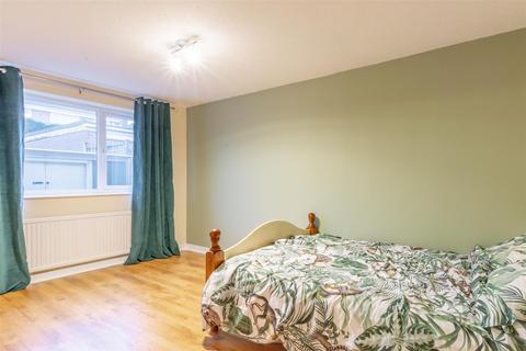 3 bedroom detached bungalow for sale - Pimlico Avenue, Bramcote, Nottingham