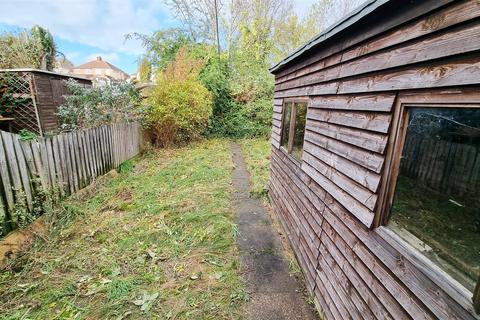 26 Grantham Road, Leicester, LE5 1HL
