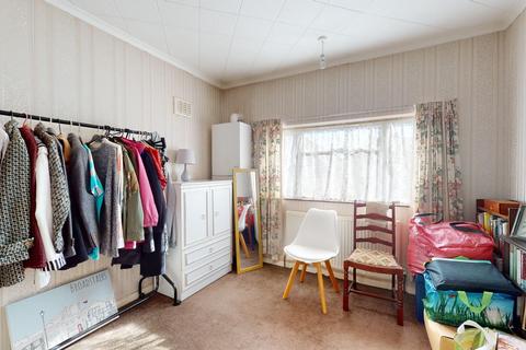 36 Brecon Square, Newington, Ramsgate, CT12 6NS
