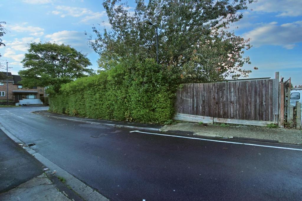 Sturminster Road, Stockwood, Bristol 2 bed end of terrace house £240,000