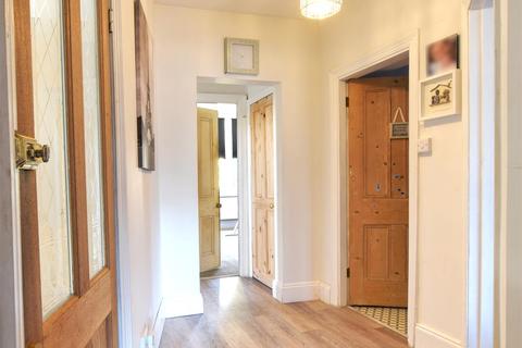 3 bedroom flat for sale - Elmstead Road, Bexhill-On-Sea