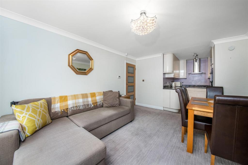 Living room/kitchen