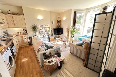 Flat 2, 59 North Road, Combe Down, Bath, BA2 5DF
