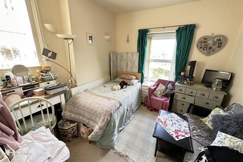 Flat 2, 59 North Road, Combe Down, Bath, BA2 5DF