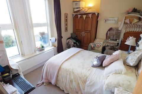 Flat 2, 59 North Road, Combe Down, Bath, BA2 5DF