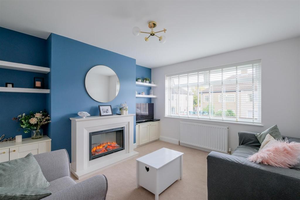Coley View, Halifax 3 bed semidetached house for sale £290,000