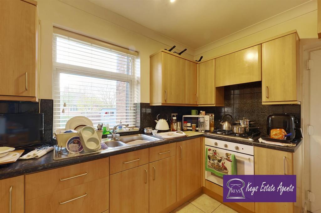Fitted kitchen