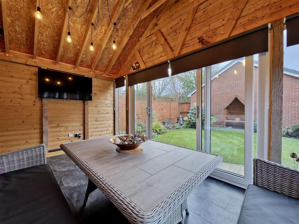 Garden room