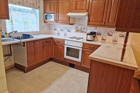 22 Abelia, Amington, Tamworth, B77 4EY