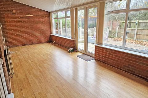 22 Abelia, Amington, Tamworth, B77 4EY