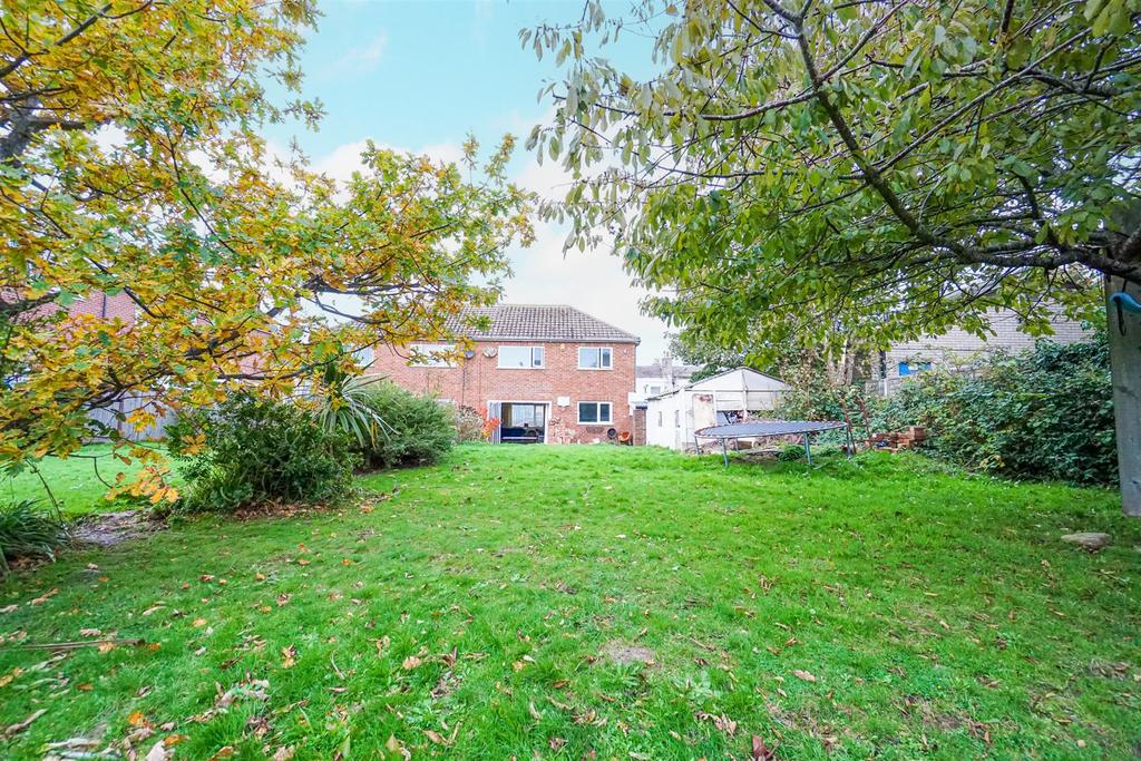 Priory Road, Hastings 3 bed semidetached house for sale £300,000