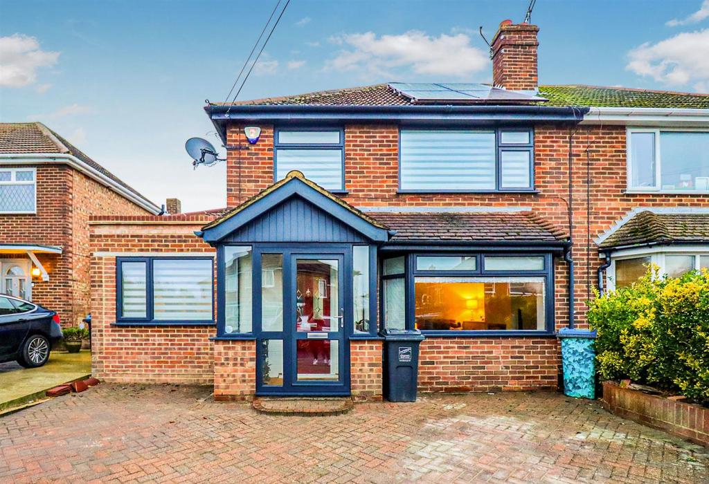 Southwood Gardens, Ramsgate 3 bed semidetached house £430,000