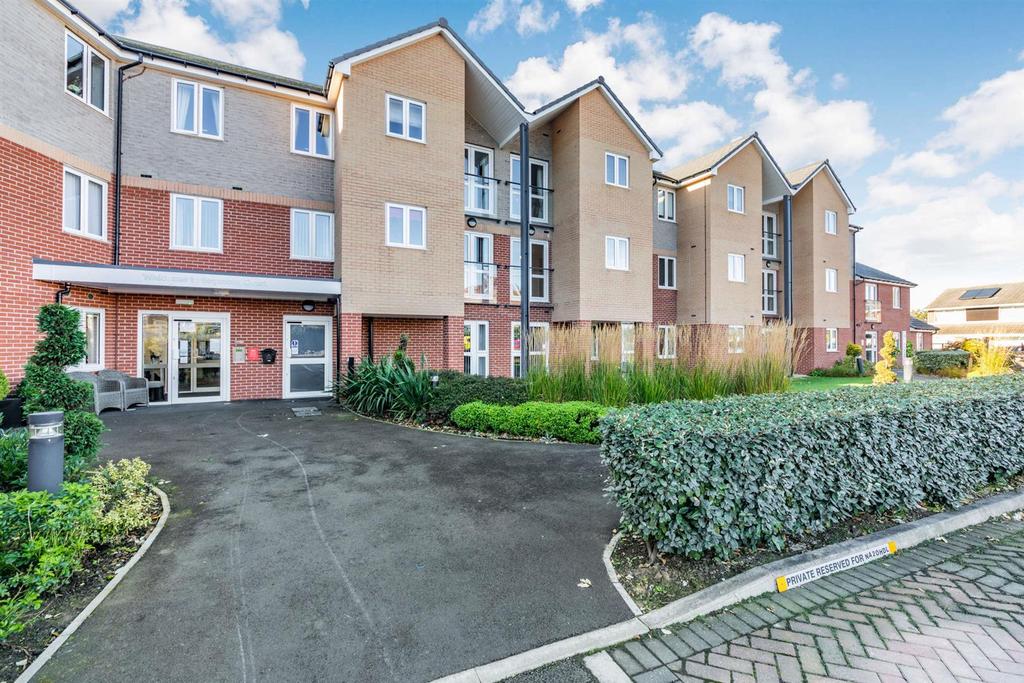 Ambleside Avenue, South Shields 2 bed apartment for sale £229,000