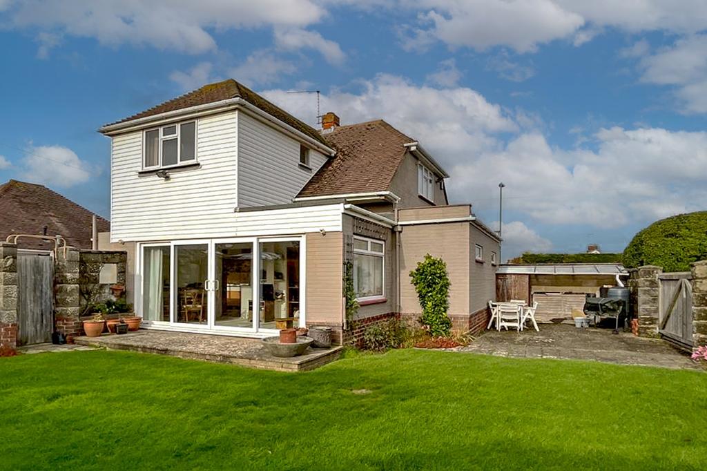 Vermont Drive, East Preston, West Sussex 3 bed detached house £700,000
