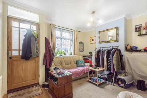27 Adelaide Road, Reading, RG6 1PE