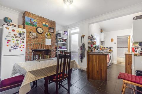 27 Adelaide Road, Reading, RG6 1PE