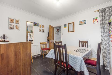 27 Adelaide Road, Reading, RG6 1PE