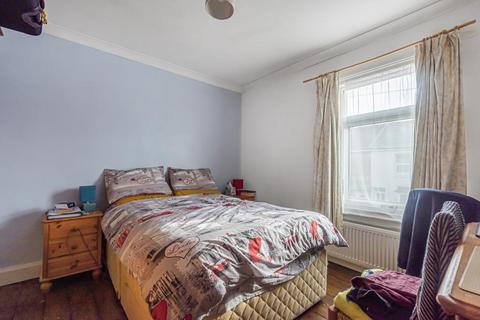27 Adelaide Road, Reading, RG6 1PE