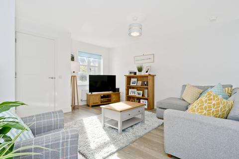 11 Ballantyne Place, Balerno, EH14 7FF