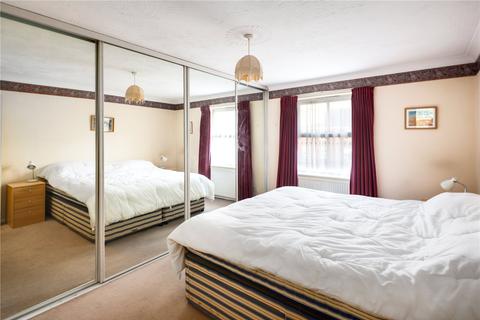 2 bedroom flat for sale - The Ridings, Malcolm Way, London, E11