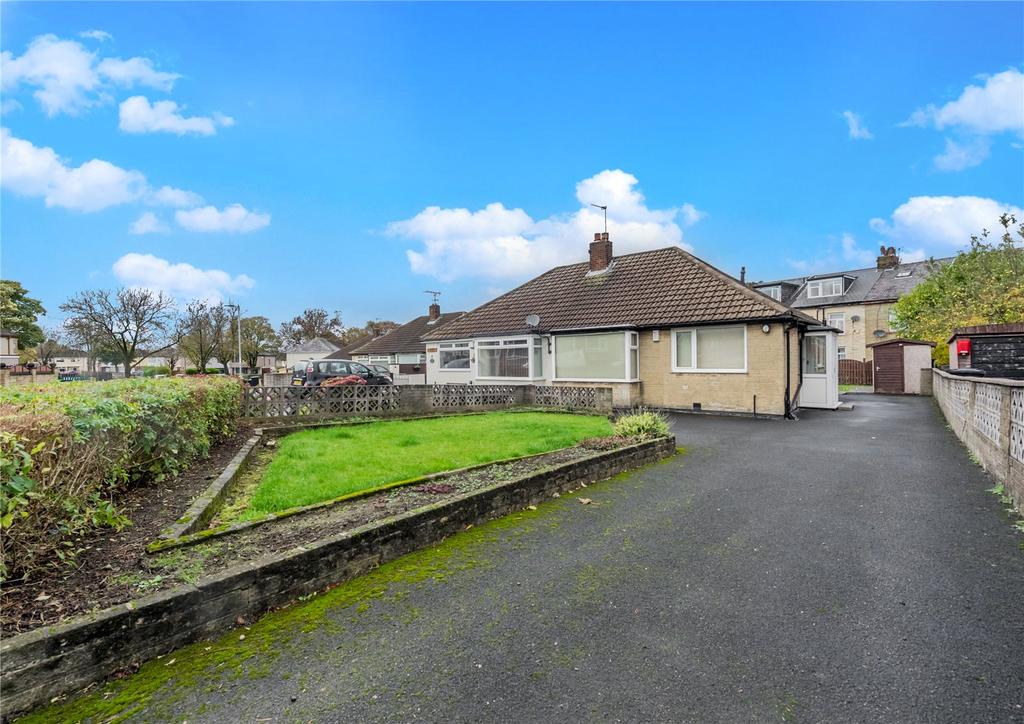 Warwick Road, East Bowling, Bradford... 2 bed bungalow £135,000