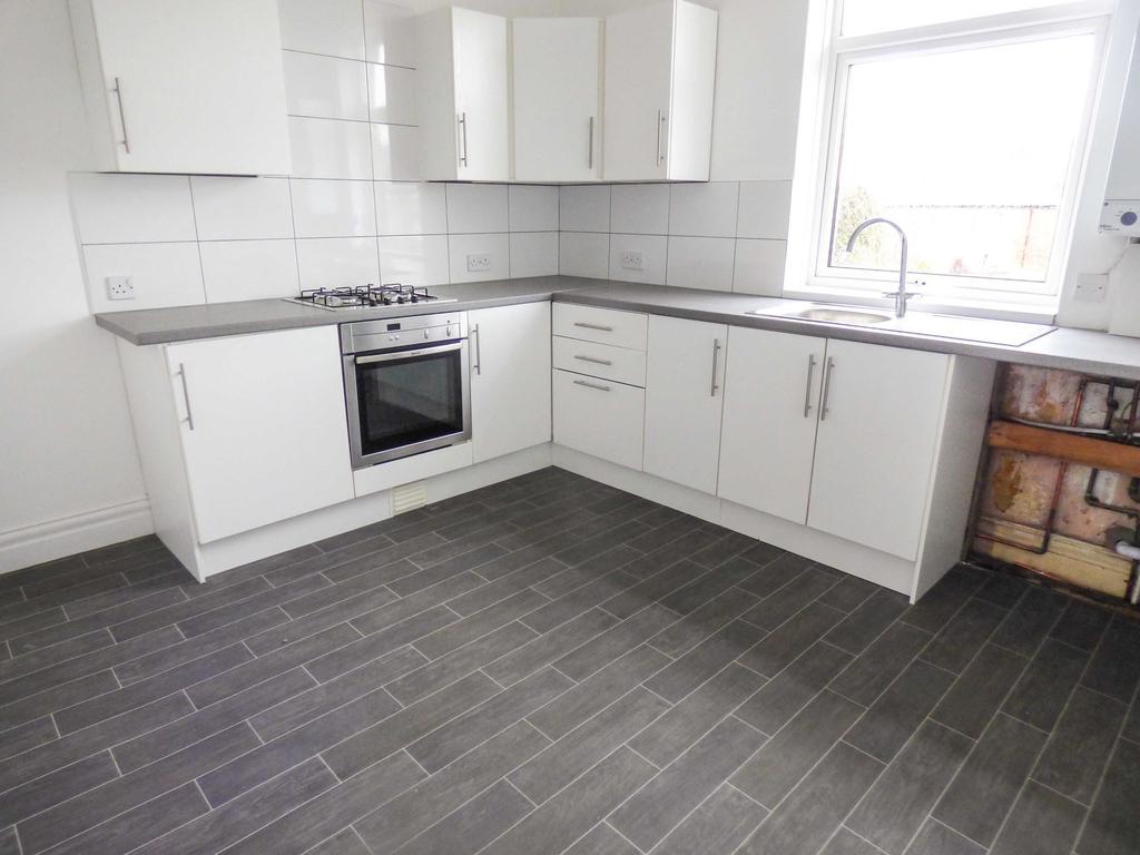 Balkwell Avenue, North Shields, Tyne and Wear, NE29 7JN 2 bed flat £