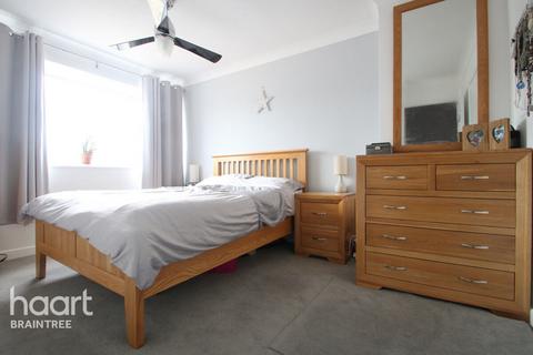 14 Elm Walk, Rayne, Braintree, CM77 6ES