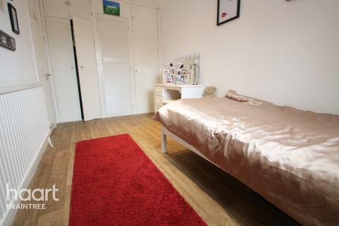 14 Elm Walk, Rayne, Braintree, CM77 6ES