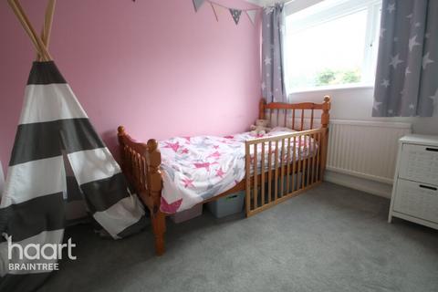 14 Elm Walk, Rayne, Braintree, CM77 6ES