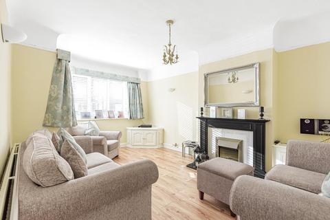 58 Chessington Way, West Wickham, BR4 9NX