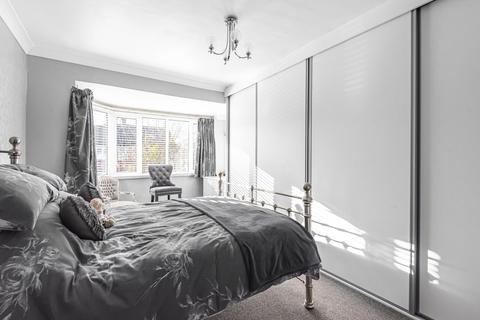 58 Chessington Way, West Wickham, BR4 9NX