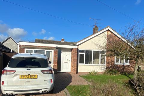 3 bedroom bungalow for sale - Manor Road, Saxilby, LN1