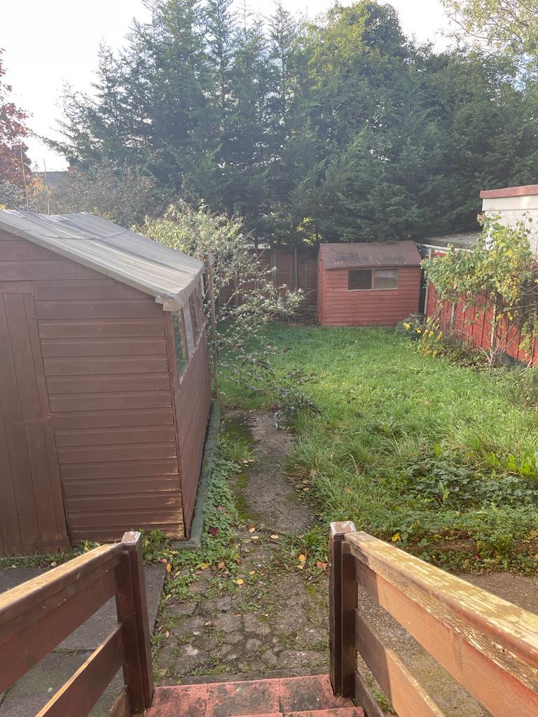 Brooke Avenue, Harrow HA2 4 bed bungalow to rent £2,500 pcm (£577 pw)