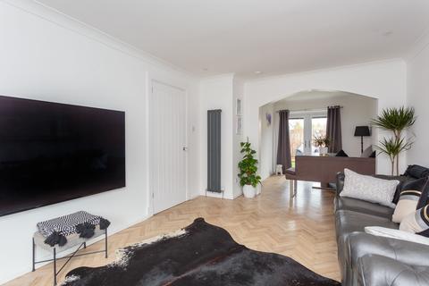 37 Peacocktail Close, Edinburgh, EH15 3QT