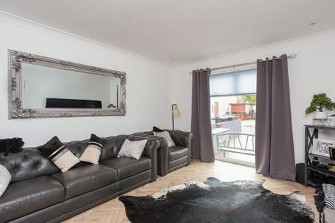 37 Peacocktail Close, Edinburgh, EH15 3QT