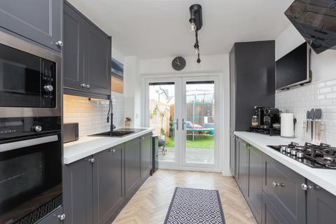 37 Peacocktail Close, Edinburgh, EH15 3QT