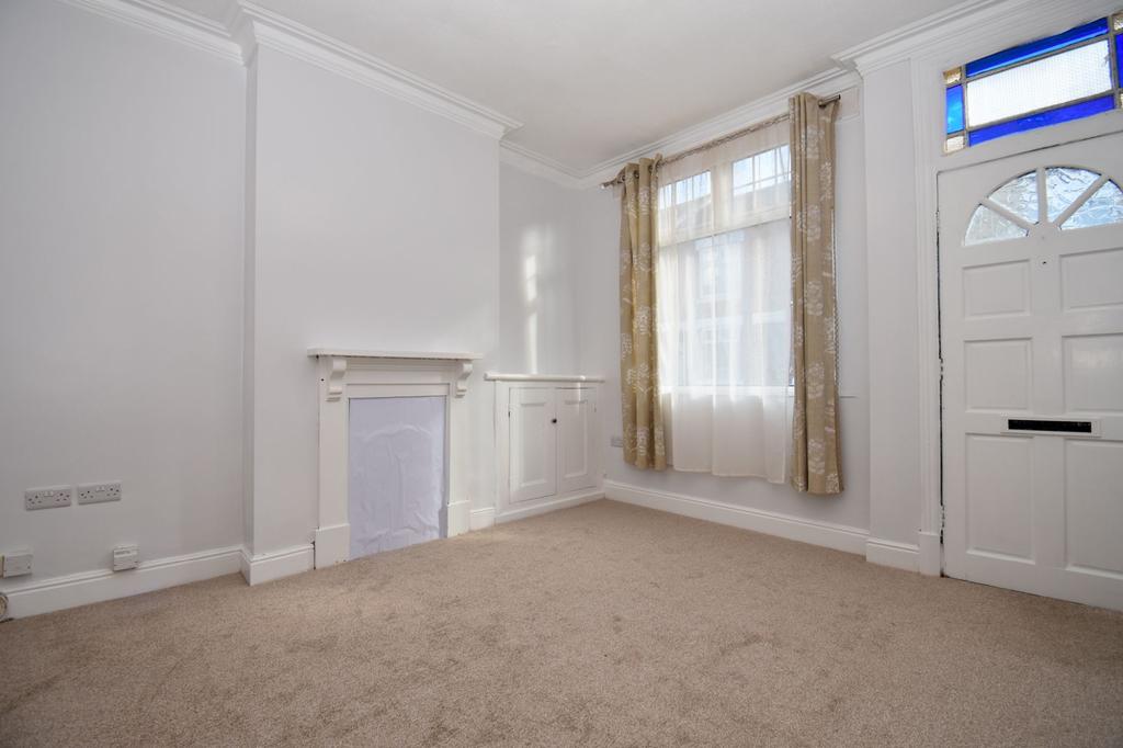 Raymond Road, Leicester 2 bed terraced house £900 pcm (£208 pw)