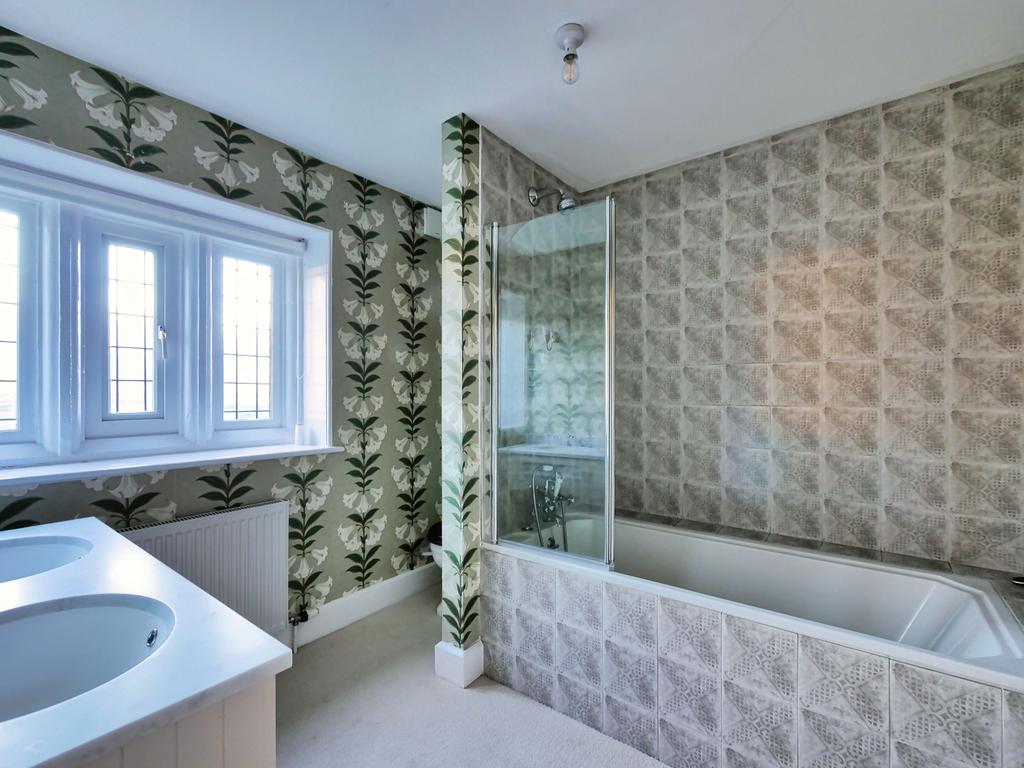 Family bathroom