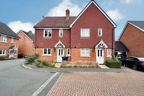 3 bedroom semi-detached house to rent, Wey Meadow Close, Farnham