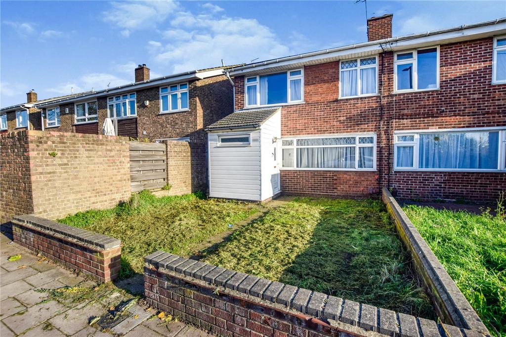 Upper Rainham Road, Hornchurch, Essex, RM12 4 bed semidetached house