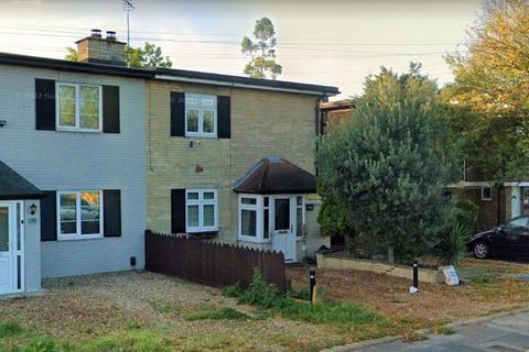 3 bedroom semi-detached house for sale - Eastern Avenue East, Gidea Park, Romford