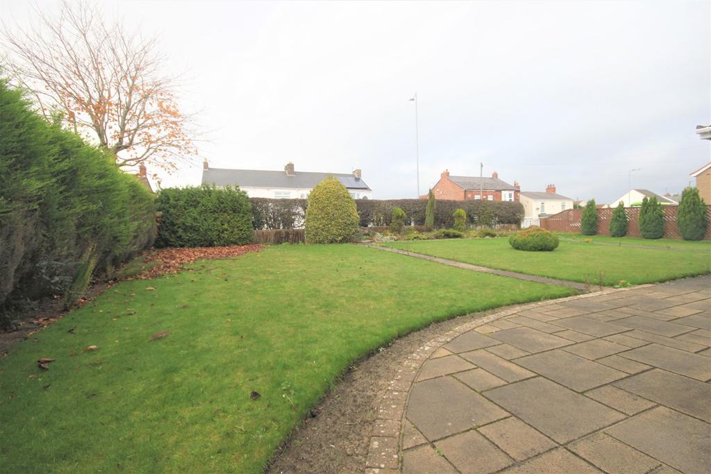 Front Street, Pity Me, Durham, DH1 2 bed bungalow £850 pcm (£196 pw)