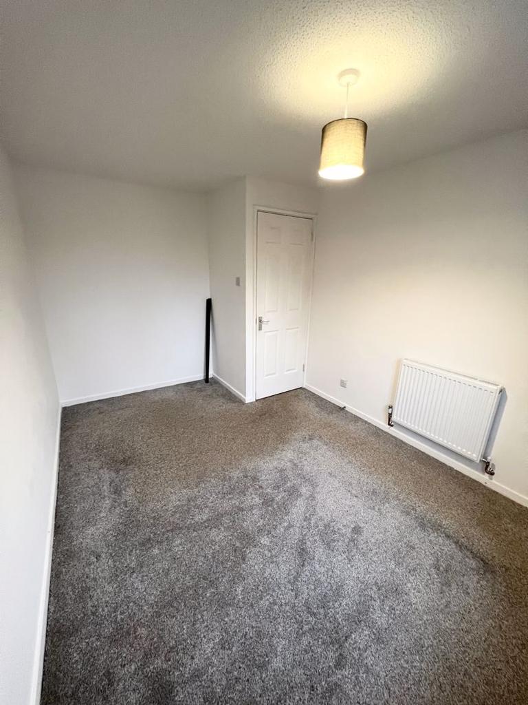 Truro Drive, Plymouth 1 bed apartment £700 pcm (£162 pw)