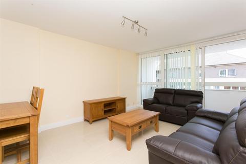 2 bedroom apartment to rent - Bowsprit Point, Isle of Dogs, E14