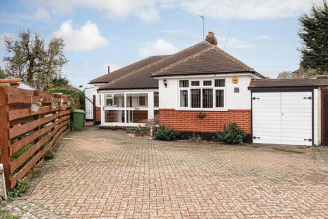 150 Francis Close, Epsom, KT19 0JT