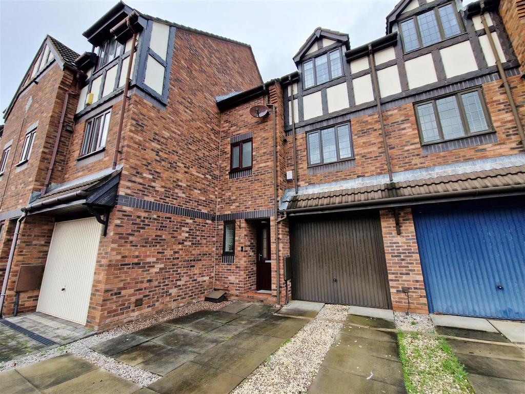 The Glades, Lytham 4 bed townhouse for sale £325,000